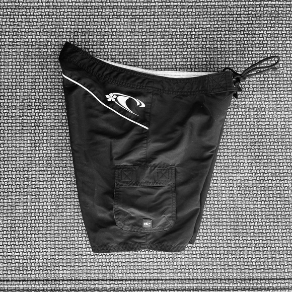 O’NEILL WOMEN’S BLACK BOARD SWIM SHORTS SIZE 7 - Picture 4 of 9